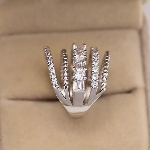 💞  Latest Design 925 Silver Plated White CZ Wedding Ring, FB16FA1133 - Picture 2 of 7